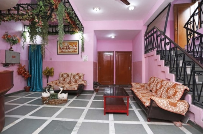 Chandra Guest House, Gomti Nagar Chandra Guest House