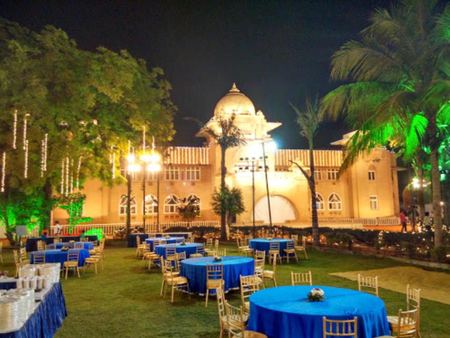 Shiv Mahal Palace Old Padra Road, Baroda Banquet Hall Wedding Lawn