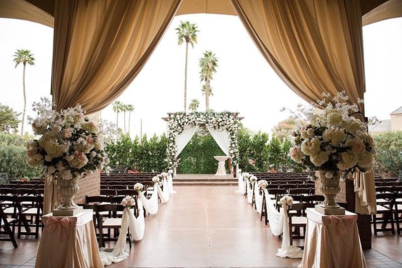 Marriage lawns in Bhopal for an Alfresco Wedding Celebration to Leave you Awestruck