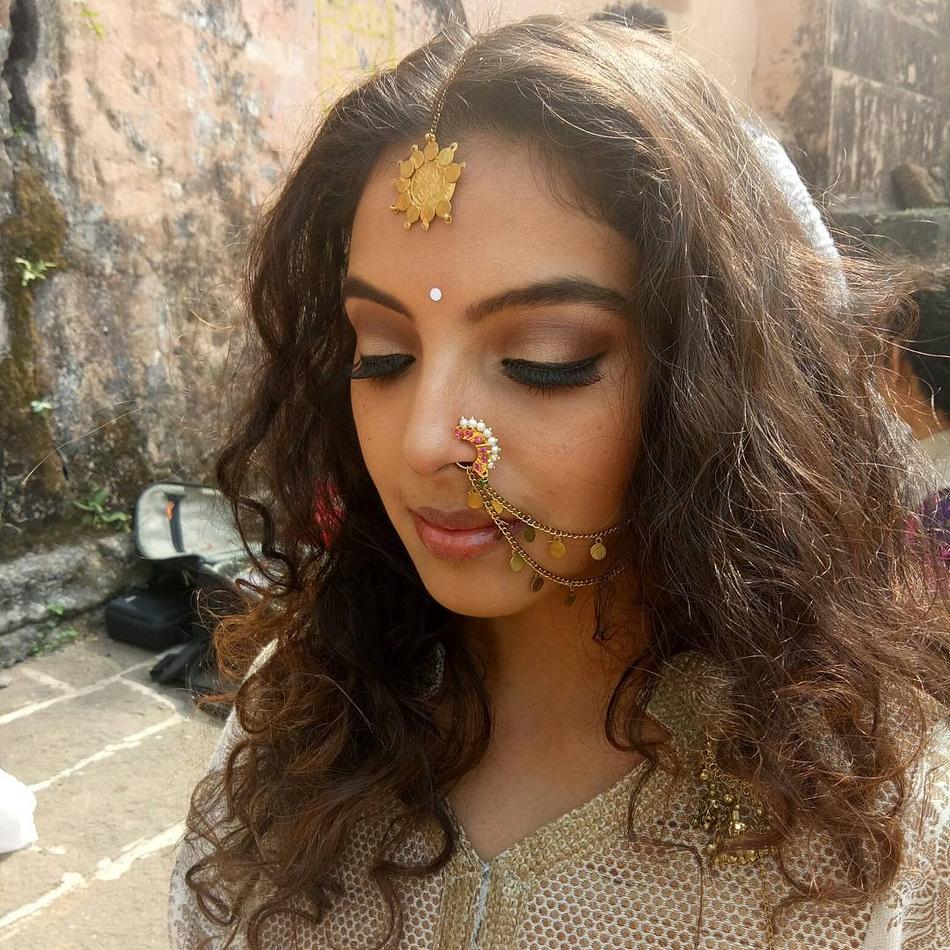 Glitter and gloss by Sneha, Bridal Makeup Artist in Thane West, Mumbai