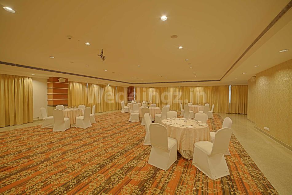 Fortune Park JP Celestial Race Course Road, Bangalore Banquet Hall