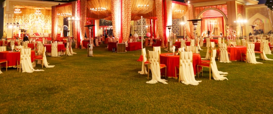 Mallu Farms, Chattarpur Mallu Farms
