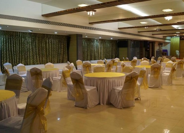 Karmveer Banquets, Andheri West Karmveer Banquets