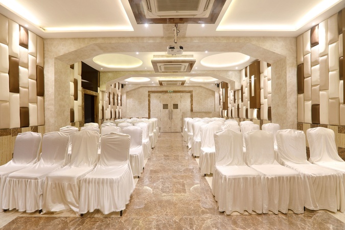 Mumbai Metro - The Executive Hotel, Andheri East Mumbai Metro - The Executive Hotel