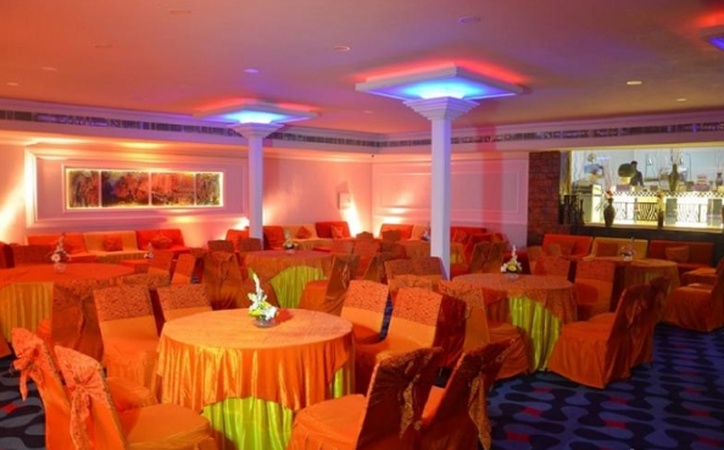 Le Grand Banquet, Hazratganj Le Grand Banquet