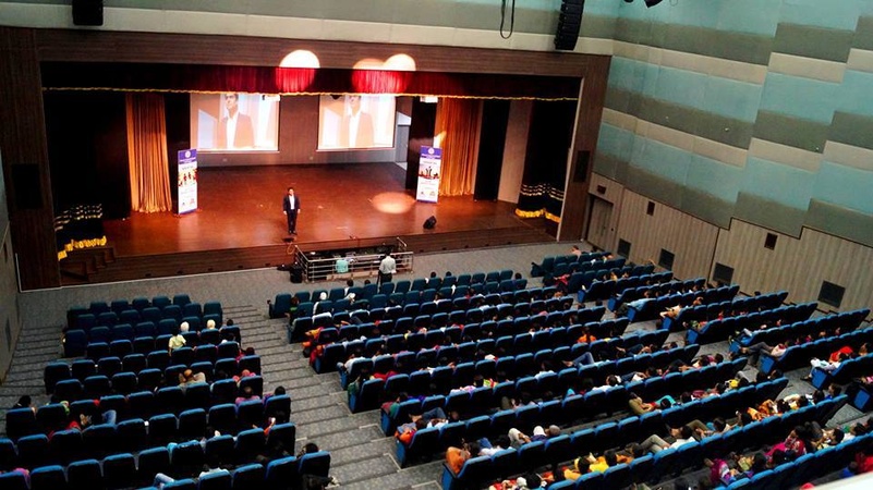 Halai Lohana Balashram, Kandivali West Halai Lohana Balashram