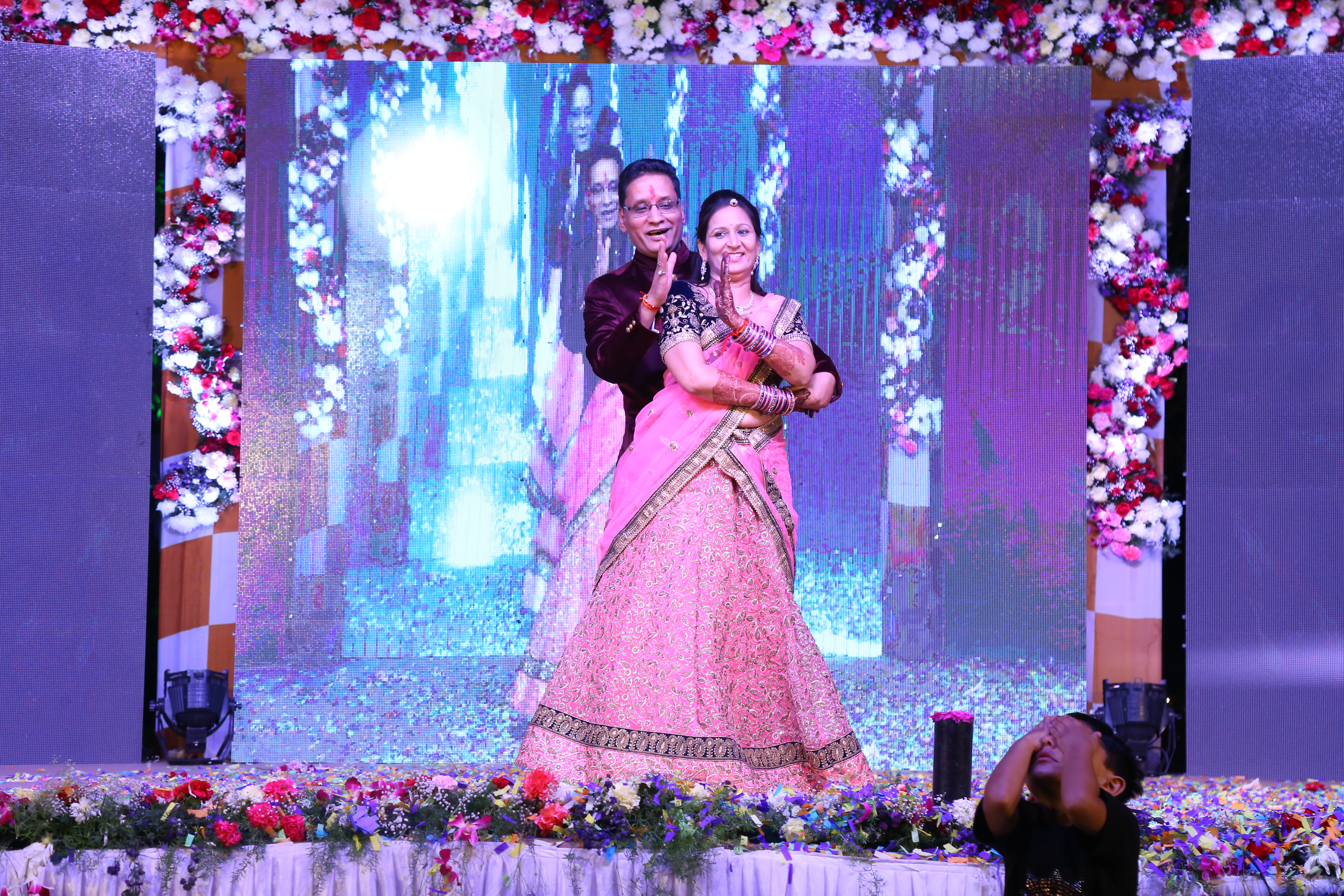 Dancamaze |  |  | Mohna weds Yogesh | dance