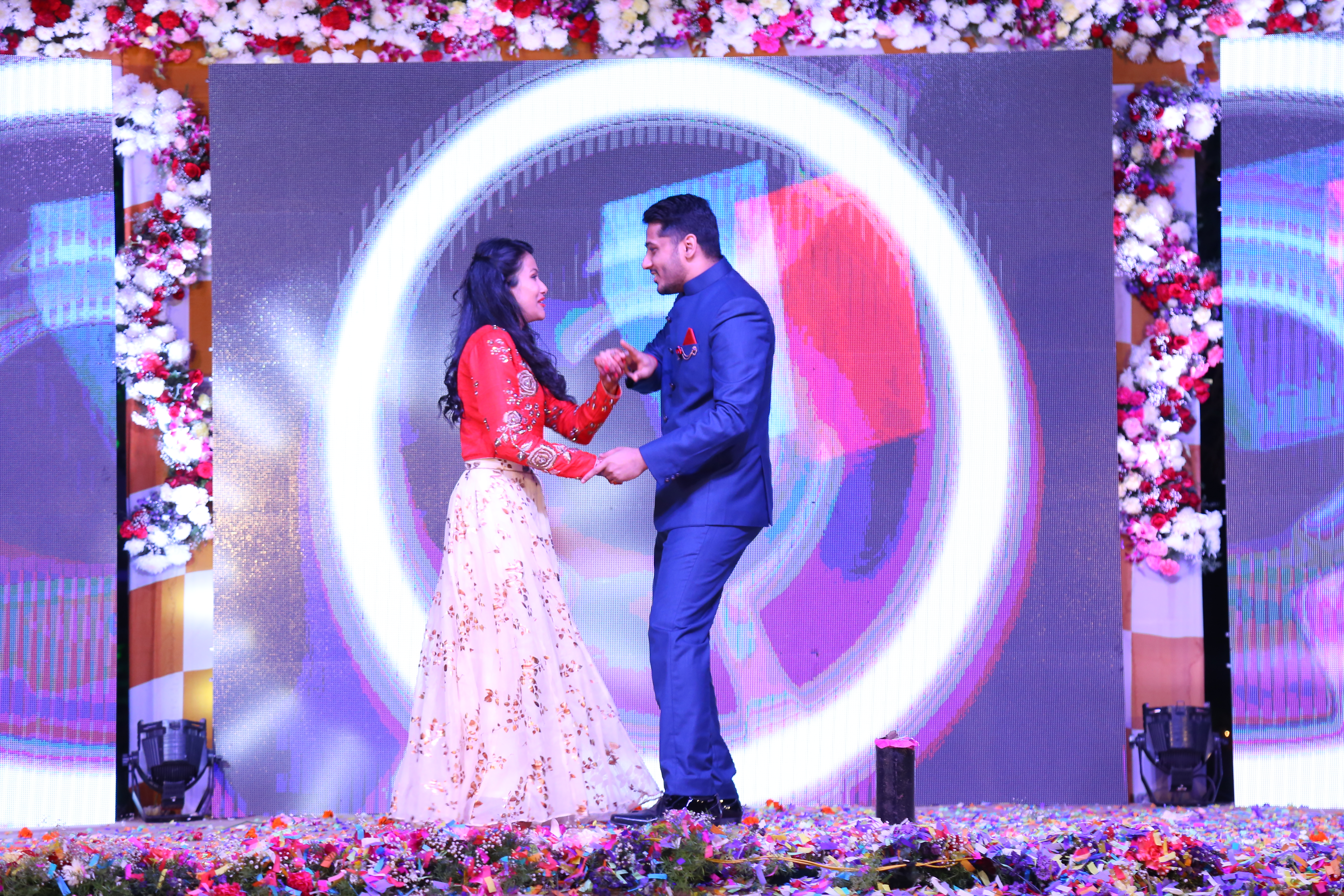 Dancamaze |  |  | Mohna weds Yogesh | dance