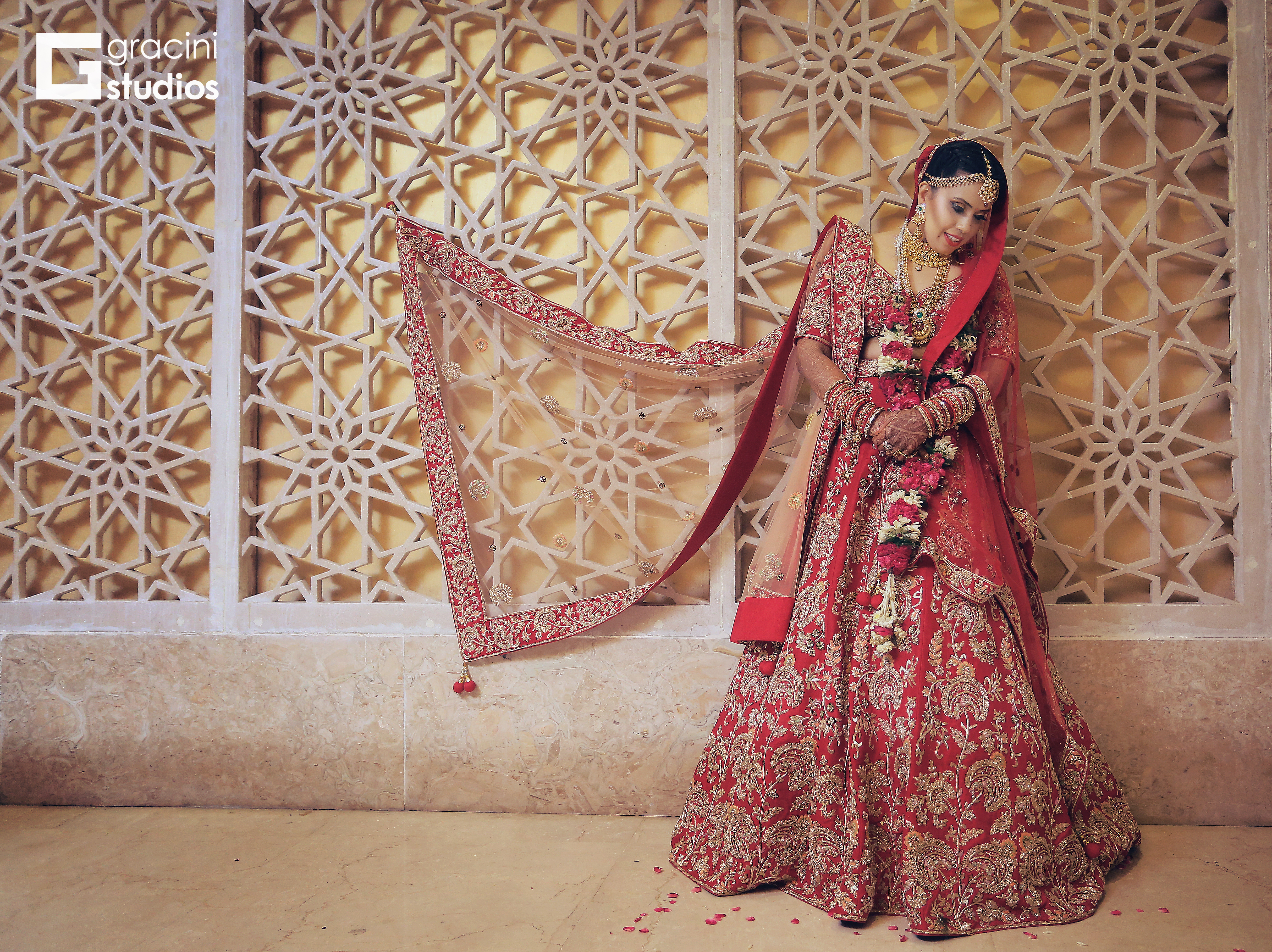 Gracini Studios |  |  | Wedding | Photographer