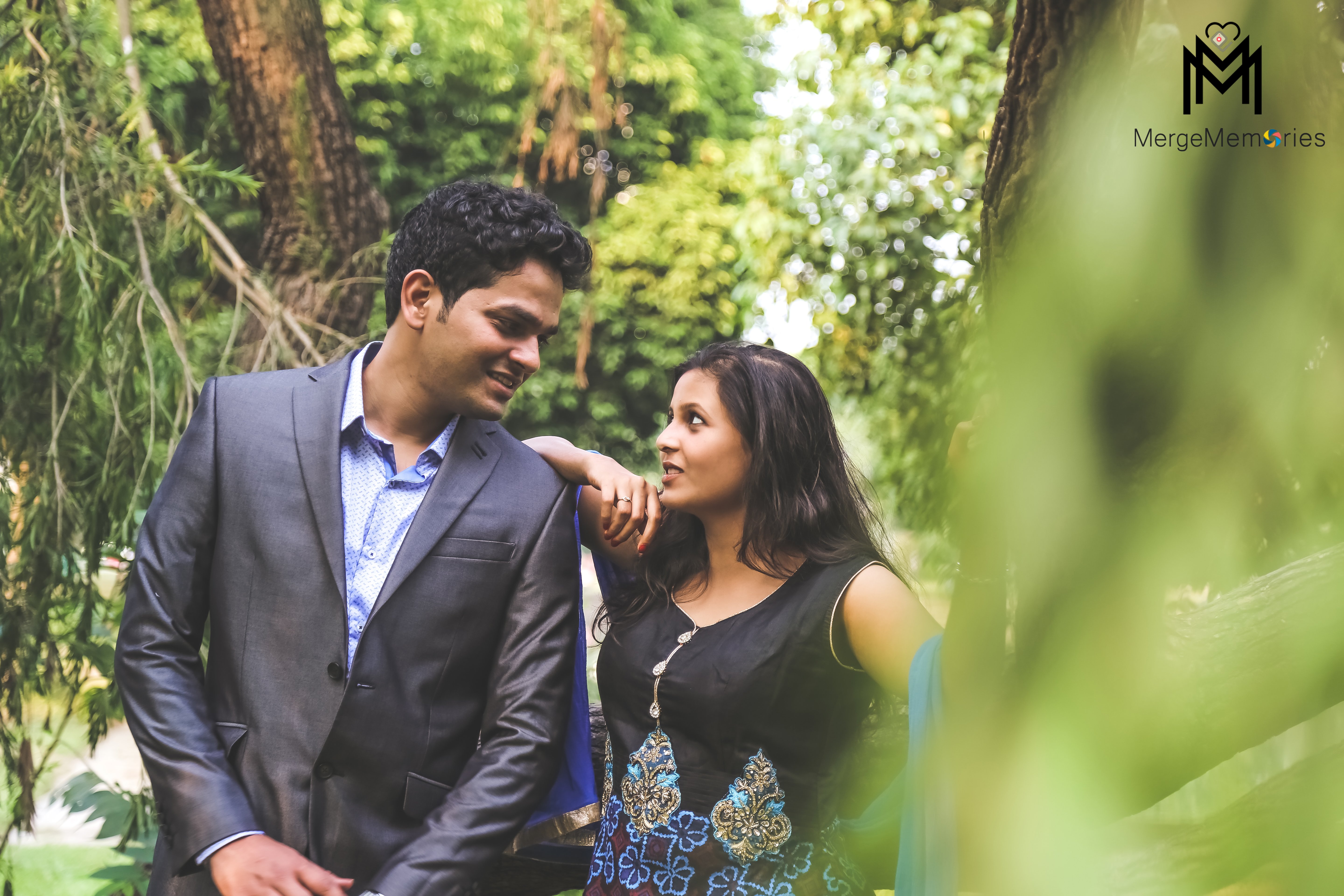 Mergememories |  |  | Arpita & Abhisek | Photographer