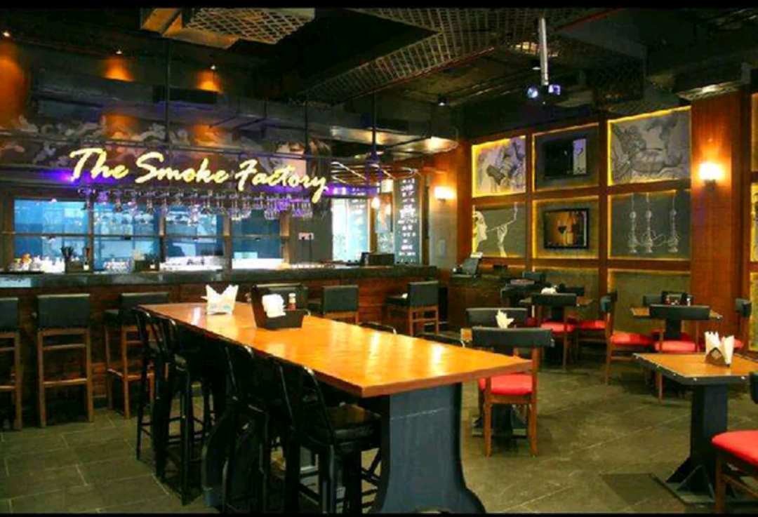 The Smoke Factory - Hall + Terrace